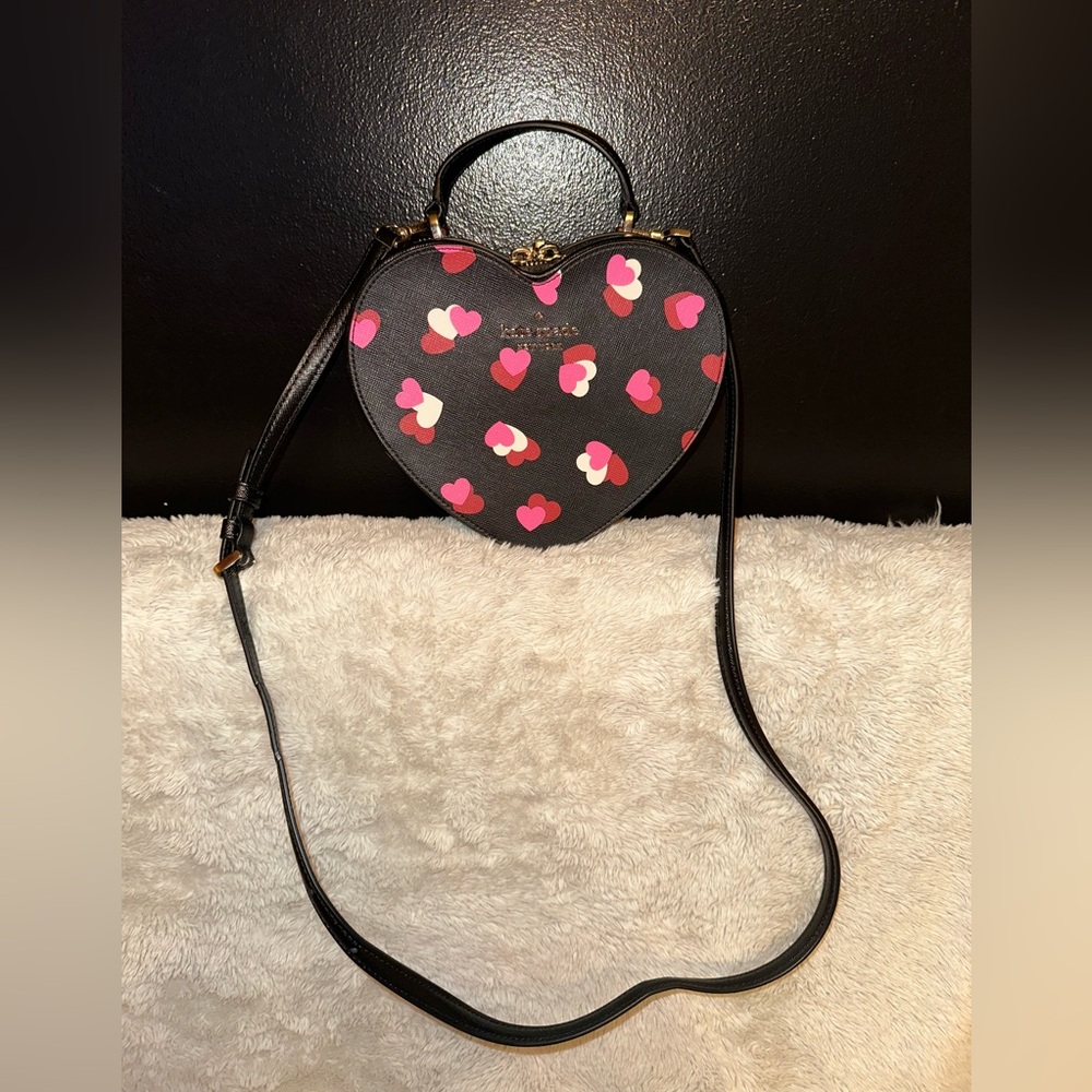 Kate Spade Love Shack Flutter Hearts Printed Heart Purse.